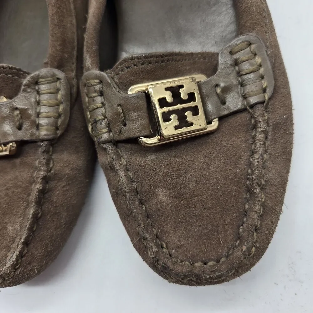TORY BURCH KENDRICK Drivers Moccasin/Loafer brown Suede leather Gold Logo sz 5.5 - Picture 4 of 11
